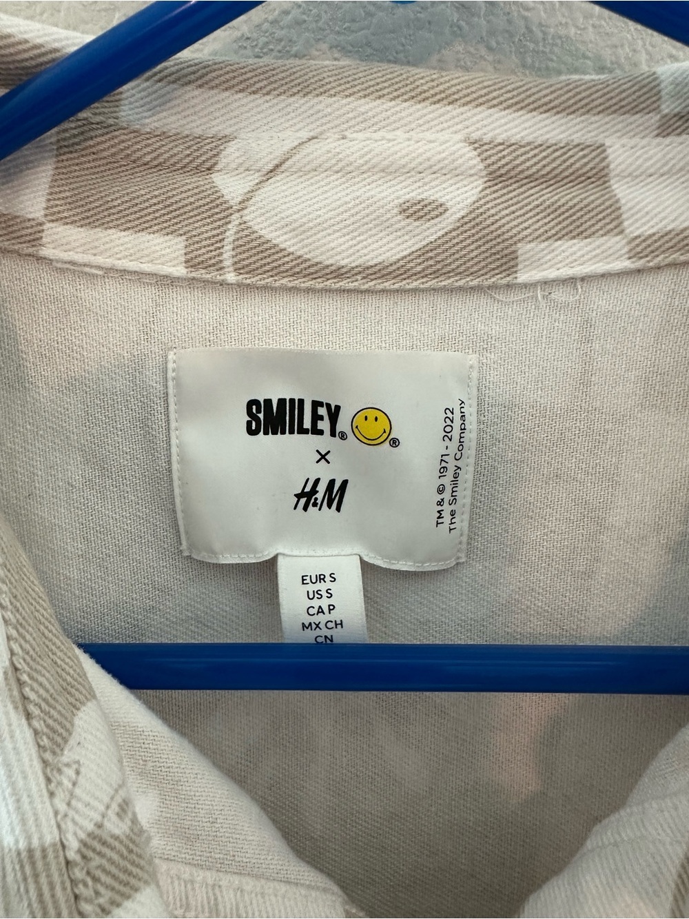 H&M SMILEY® Beige & White Patterned Button-Up Shirt - Picture 5 of 9